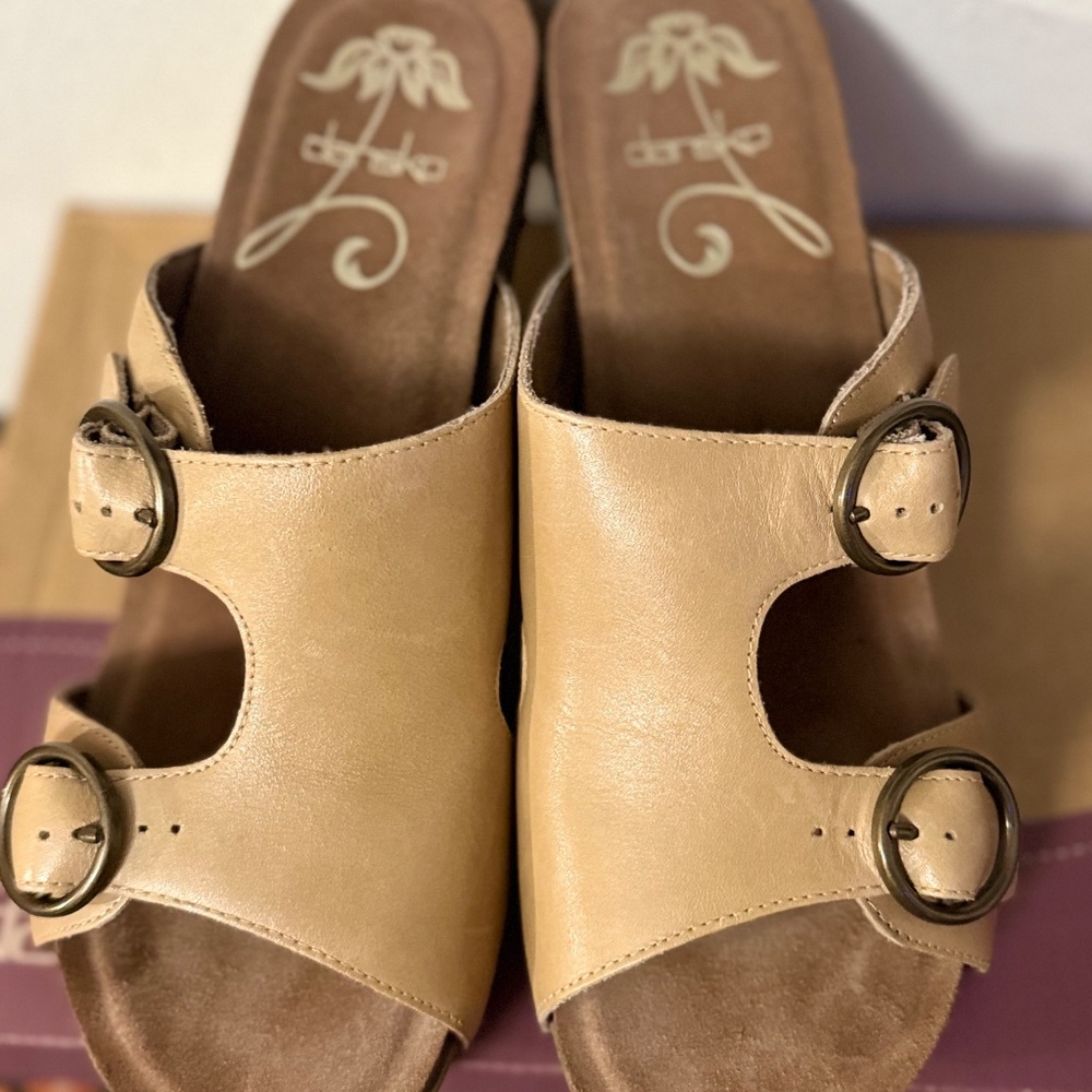 Dansko Fern Beige Tan Leather Studded Cork Sandals Platforms NIB Sz40 40 9 9.5 - Picture 4 of 7